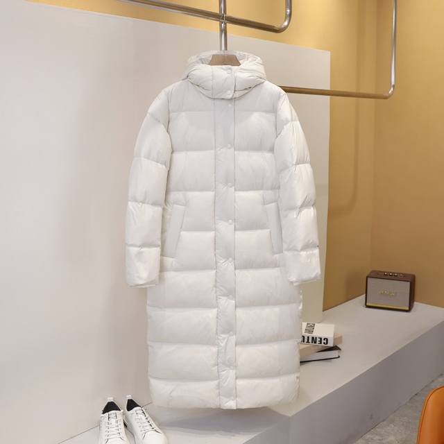 顶级版本 随意对比 露露乐蒙 Wunder puff泡芙长款羽绒服一款火遍全网Lulu家Ｚ品好物来喽！告知柜上新迅速售空，官网订都订不到呀！迫不及待给大家推荐泡