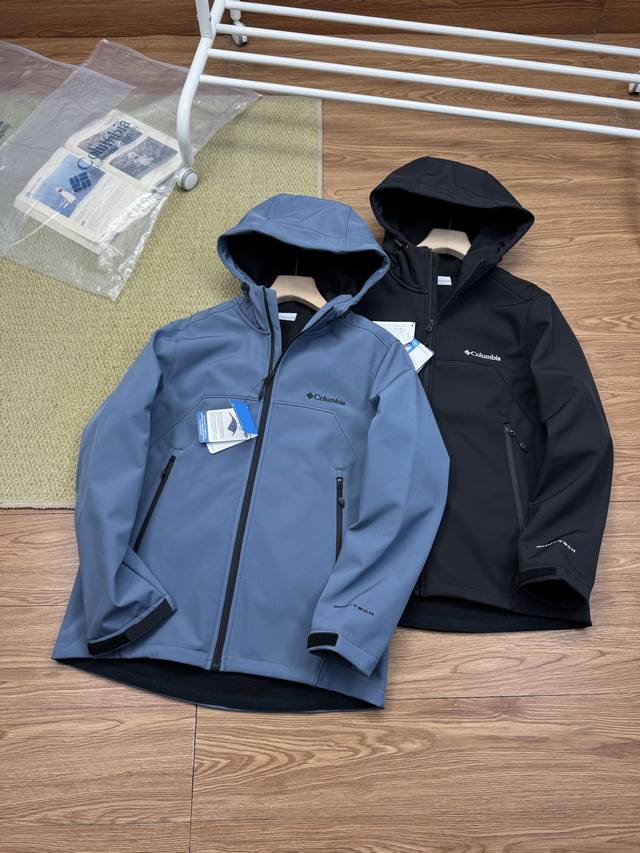 Columbia 秋冬新款 哥伦比亚软壳加绒冲锋衣防水防风休闲连帽内里加绒加厚款！原版品质 细节全部还，具有良好的柔软舒适感 Dwr防水涂层布料 雨雪在面料形成