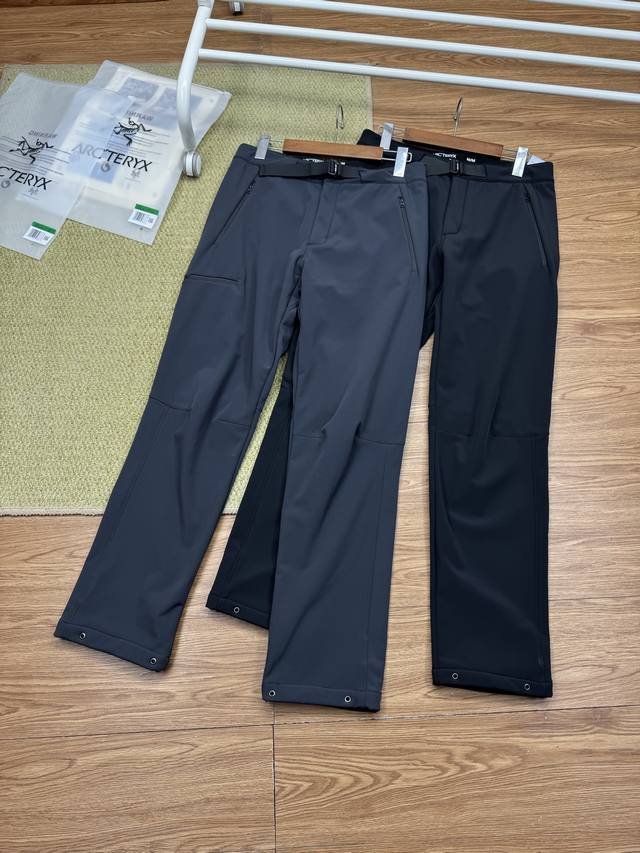 Arc‘Teryx 始祖鸟 秋冬系列鸟家刺绣户外休闲防风登山直筒长裤 始祖鸟Kragg男士休闲长裤，客供面料 兼具柔软亲肤与出色韧性，无论日常通勤还是户外探险，