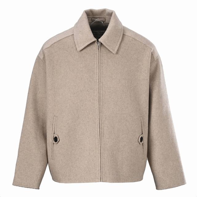 Acne Studios 双面羊绒翻领夹克外套 原版杭州国专10500购入，原版定纺染纱采用70羊毛+20羊绒+10涤纶混纺纱线 周期25天左右 。定制袖子里布