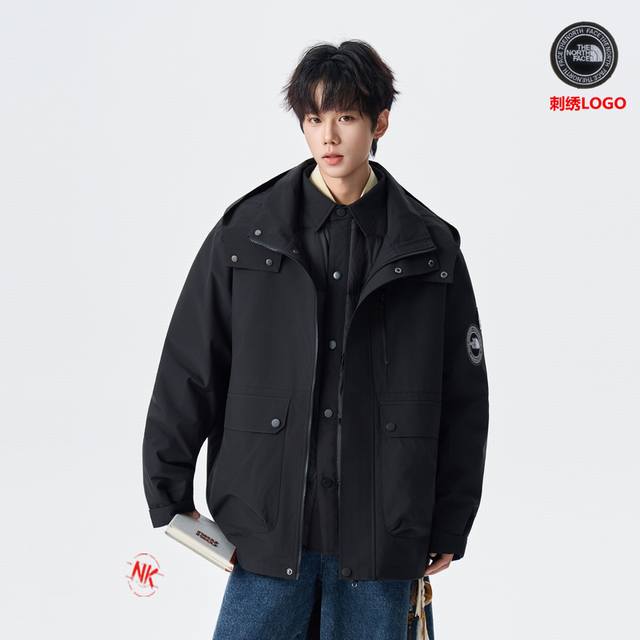 秋季上新 刺绣Logo 北面冲锋衣系列，海外秋季限定全新系列连帽冲锋衣防风连帽夹克外套连帽外套 : 拼接风经典 诠释个性的涂鸦卡通潮流风格 街头风格的百搭实穿单