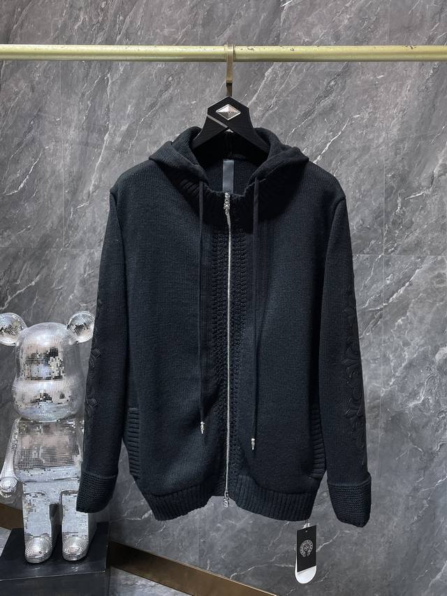 高版本Chrome Hearts克罗心 拼皮花臂毛衣外套，男女同款。Ch家爆款，订制高克重纯棉面料，上手能感觉到厚实感。皮标十字、95银质宝剑、集齐Ch家标志性