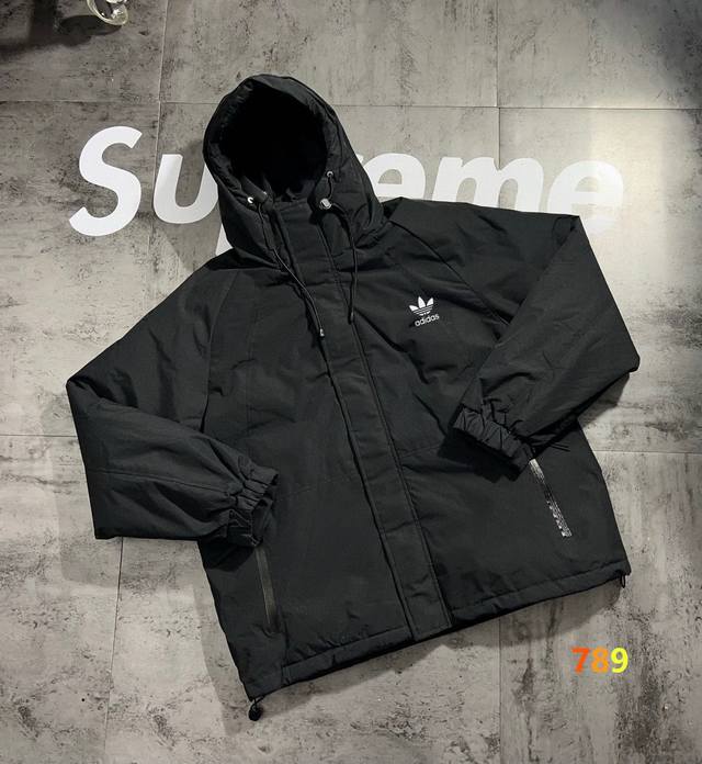 Adidas三叶草 拼接Acg限定系列情侣加棉棉服冲锋衣型棉夹克 版型硬挺 上身有型 万针刺绣工艺 外贸高速机 原版复刻定制刺绣贴布绣工艺 品质一流 原版复刻