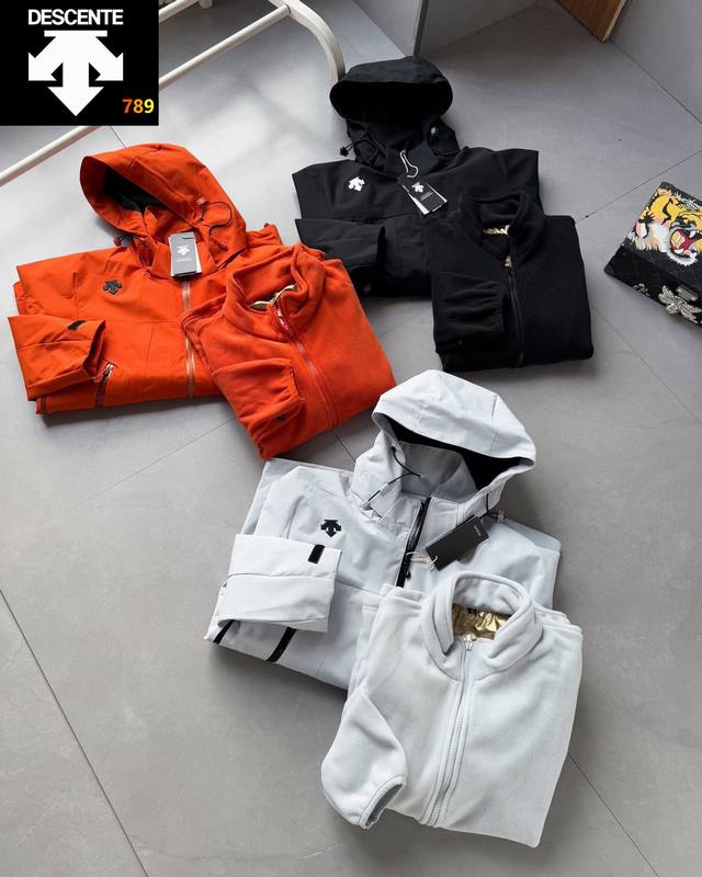 Descente迪桑特冬季2025新款户外三合一情侣冲锋衣外套！ 内里摇粒绒保暖设计，可脱卸冲锋衣！防风水透气轻量冲锋衣男女同款 高品质，科技面料防风防水，轻量