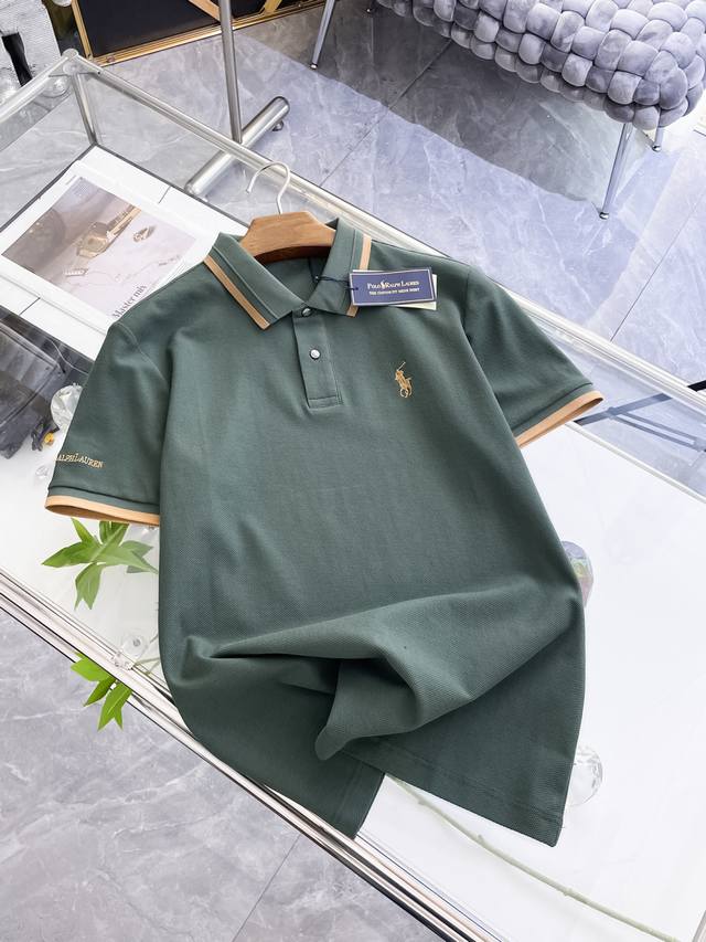 保罗 高端商务 白领 单位人士必入单品！ 无痕压胶冰丝休闲商务短袖衬衫，科技面料，冰丝无痕，体感非常棒，手感顺滑质感很棒！弹性好，无任何束缚感，面料自带透气网孔