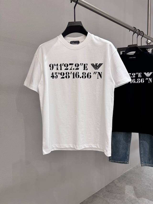 阿玛尼2025新款首发最新款短袖圆领T恤 高端订制 设计前卫时尚！高端定制高支棉面料.手感柔软.穿着舒适.级别精致车线.做工精细.上身效果无敌帅气！型男必备单品