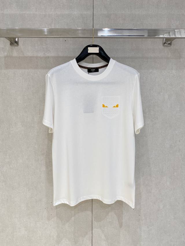 芬*Fendi 25Ss春夏新款首发专柜最新款短袖圆领T恤 高端订制 设计前卫时尚！品牌Logo重工艺设计，高端定制面料，手感柔软，穿着舒适，客供进口高档面料质