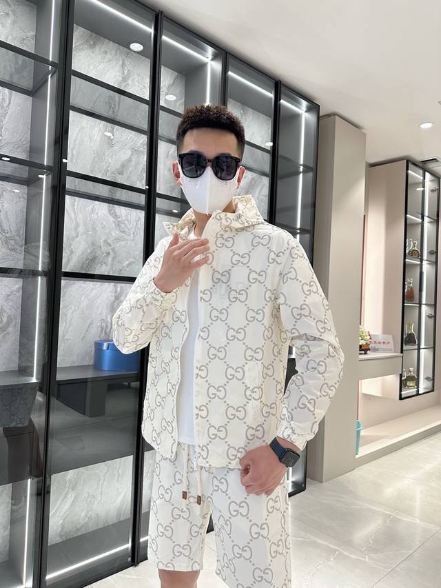 古驰Gucci 2025防晒衣套装 夏季必备 亲肤透爽面料 超百搭 适应人群广泛 各种年龄段都可驾驭 爆品力推！ 码数M-3Xl下单报身高体重