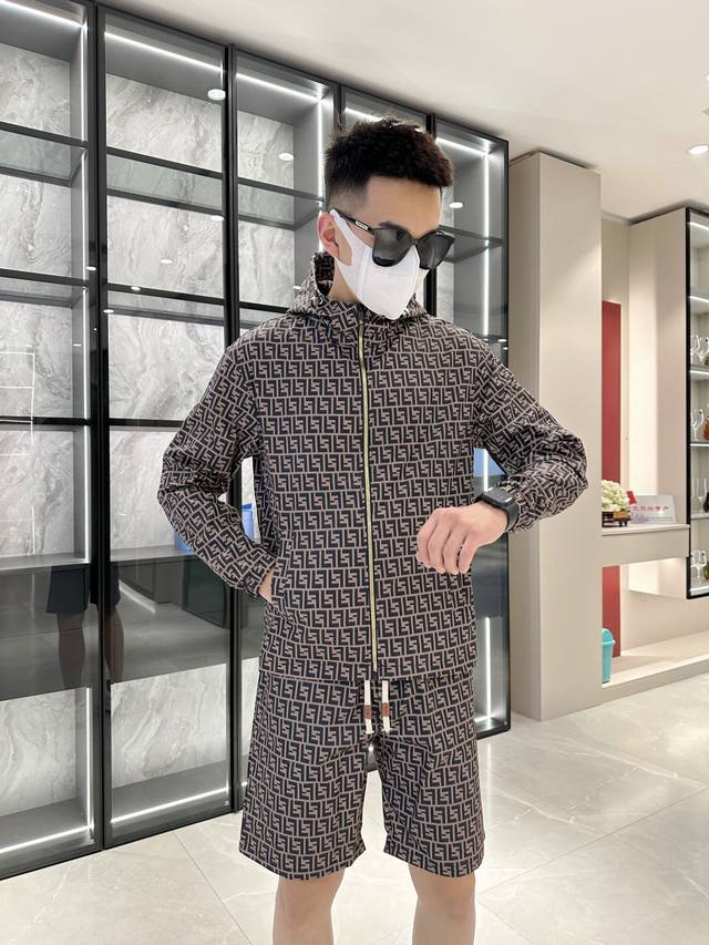 芬迪Fendi 2025防晒衣套装 夏季必备 亲肤透爽面料 超百搭 适应人群广泛 各种年龄段都可驾驭 爆品力推！ 码数M-3Xl下单报身高体重