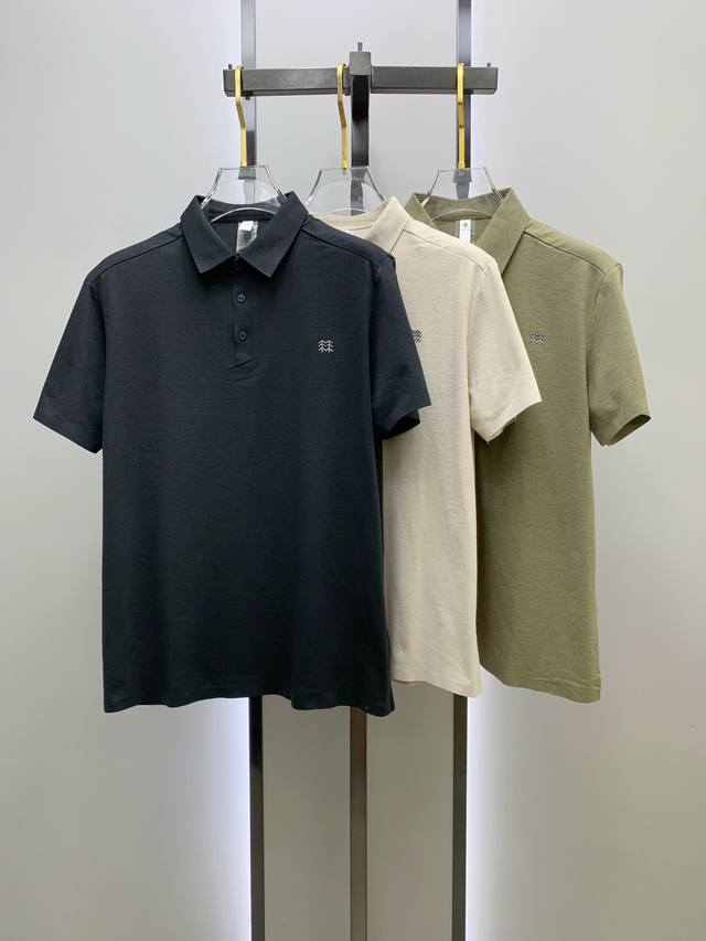 Ss克隆纯棉最新面料经典标识图案Logo时尚简约潮流短袖，最顶级的品质专柜原单短袖，顶级制作工艺进口面料，专柜款独特设计，采用进口高端订制面料。官网在售！面料版