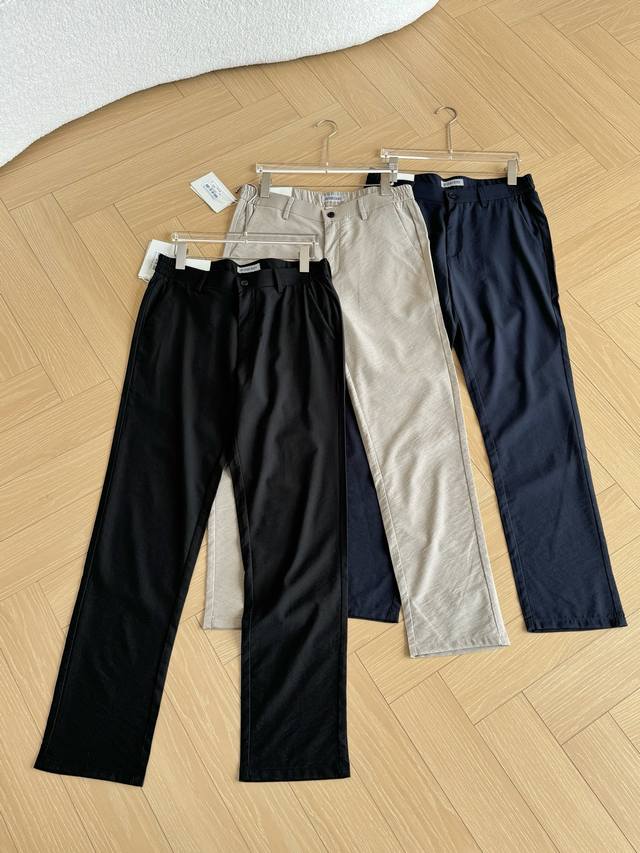 三个颜色：黑色 卡其色 藏蓝色 经典商务休闲基础修身长裤西裤！