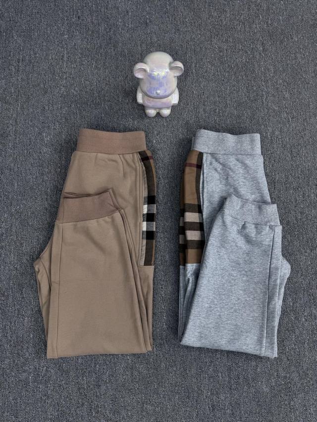 顶级版本 区别通货 2025 Burberry巴宝莉Aw秋冬新款 经典格纹加厚长裤束脚裤 格纹拼接工艺，做工精致，采用高密度32S全棉面料，手感舒适，三标齐全