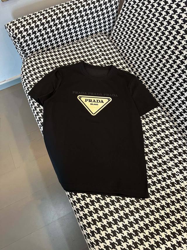 普家： 23Ss最新字母百搭短袖，顶级制作工艺进口面料，采用进口高端订制面料，进口丝线手感一流！码数：M-6Xl、360、最大可穿230斤