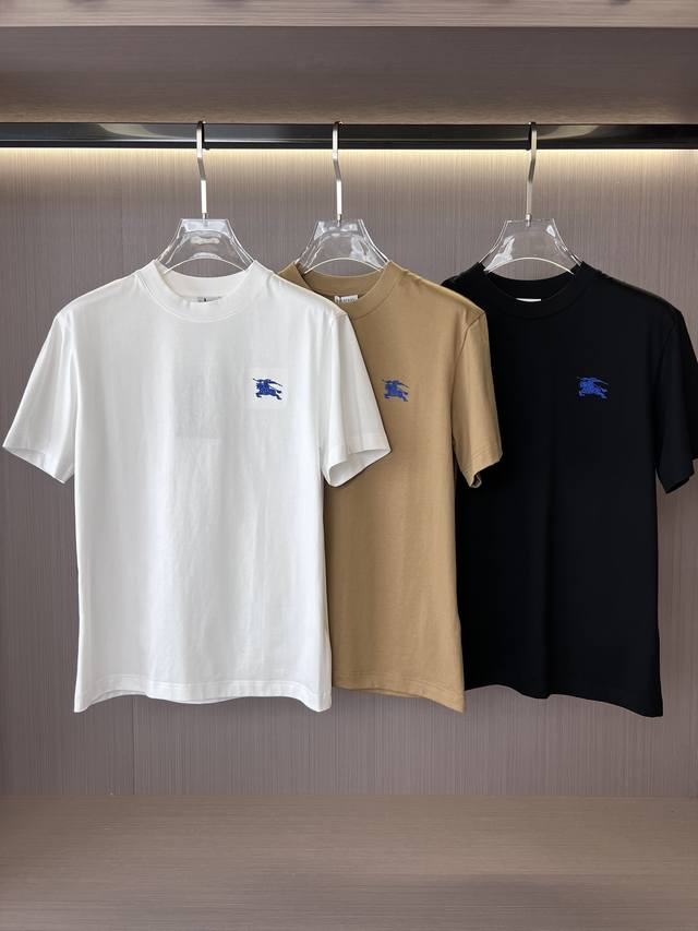 Bbr短袖T恤 白色 经典款缉明线立体剪裁长绒棉短袖，最新系列，保留一贯高品高质高价的同时，胸前作为标识性的战马Logo刺绣尤为细腻，定织罗纹领，细节处见精致，