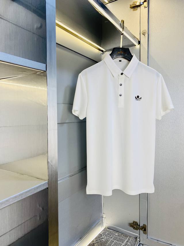 原单货可穿220斤 芬迪Fendi 原单品质 2025最新款 男装翻领短袖T恤polo衫 高级印花做工！精选专柜订制顶级双丝光珠地棉进口面料 所有细节做工完美1