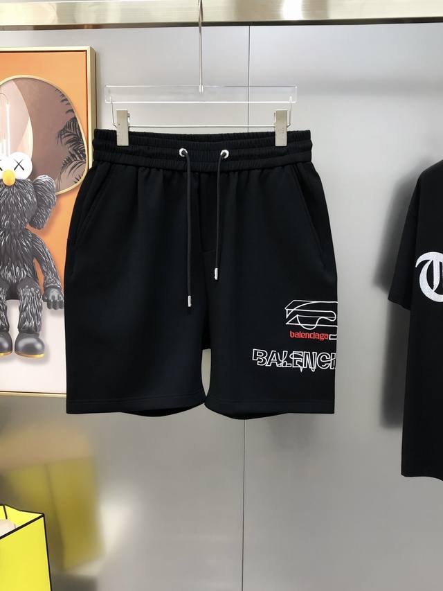 Bal*Nciaga 巴黎世家2025春夏新款原单男士休闲短裤 柜台同步售卖高版本 高端定制 时尚百搭款立体刺绣字母Logo图案设计 定制原版进口100%纯棉面