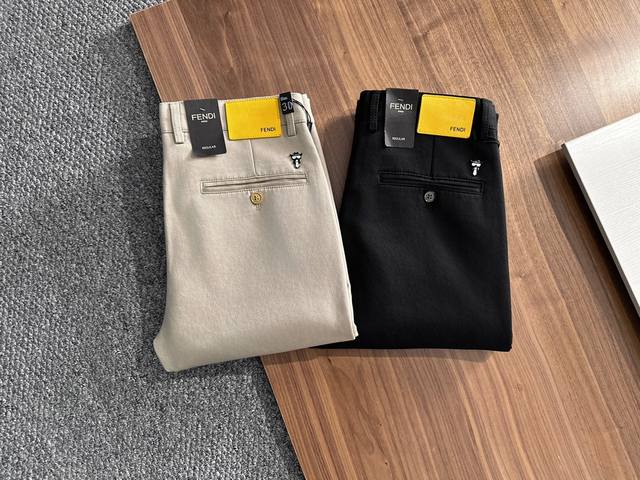 Fendi 芬迪 新款来袭2680春夏新款新品 专柜有售 实体店极品休闲裤专柜原版1:1好货，适合各个年龄段。市场最高版本的欧洲进口面料。舒适柔软亲肤，上身效果