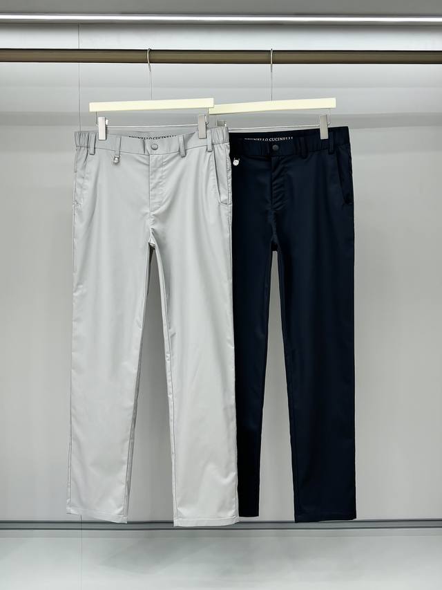 合照细节 Bc 2025Ss早春 新品 原单男士西装休闲裤 每季必出的类型，无需质疑的热卖王牌单品，符合四季最佳的搭配色号 整体的风格延续了Slp的基调，通体融