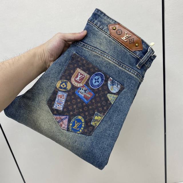 顶级版本 2025秋冬欧洲专柜新款 超A代购级别海外贸易公司订单货源，顶级原单高端男士定制时尚修身小直筒牛仔裤2809 颜色：重工艺炒沙洗水，图片色 尺码：29