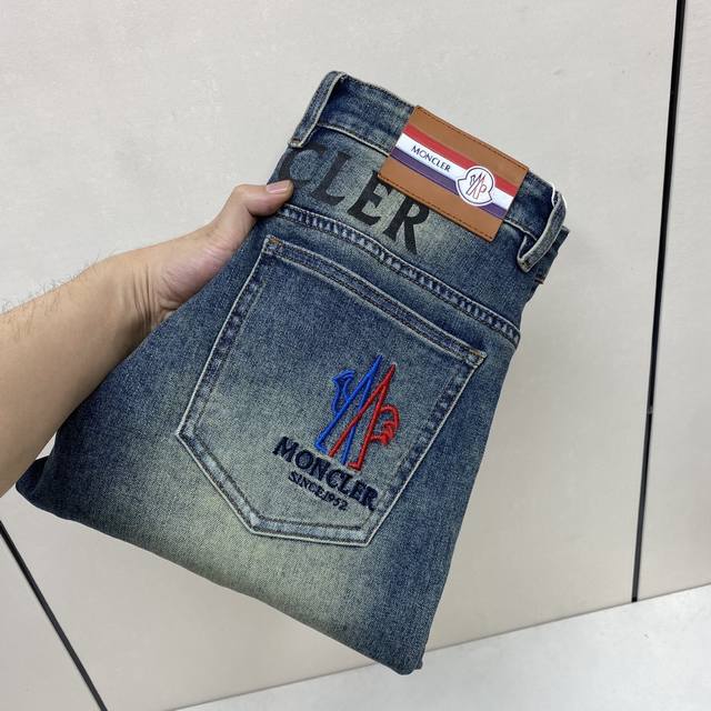 顶级版本 2025秋冬欧洲专柜新款 超A代购级别海外贸易公司订单货源，顶级原单高端男士定制时尚修身小直筒牛仔裤2807 颜色：重工艺炒沙洗水，图片色 尺码：29