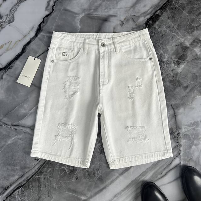 Gucci 古奇 2025夏季欧洲专柜新款 时尚贵族网红款定制，顶级原单休闲牛仔五分裤时尚牛仔短裤。 25Ssg家柜台最新推出，夏日潮人必备单品，市面最高版本特