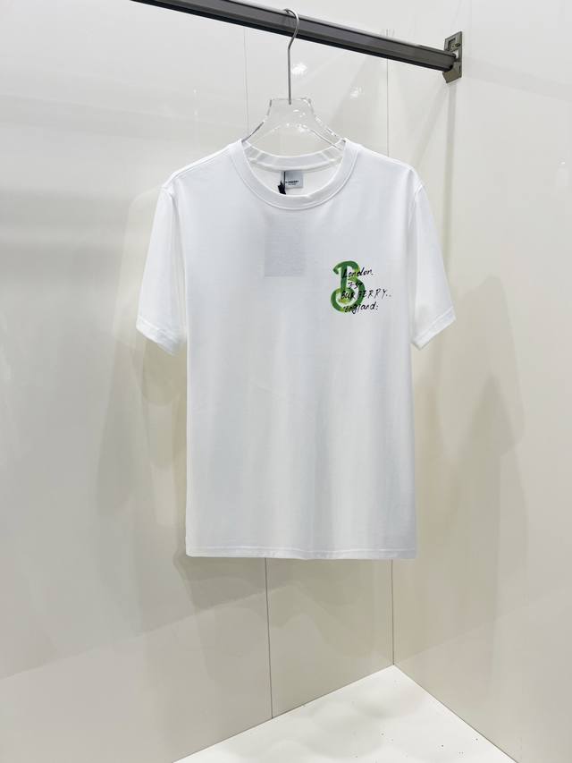 Burberry 巴宝莉 2025春夏新款男女同款短袖T恤，最新款全网独家首上！！~既经典有时尚百搭，谁不爱啊，将经典再次展现，非常的耐看，自带低奢光环与辨识度