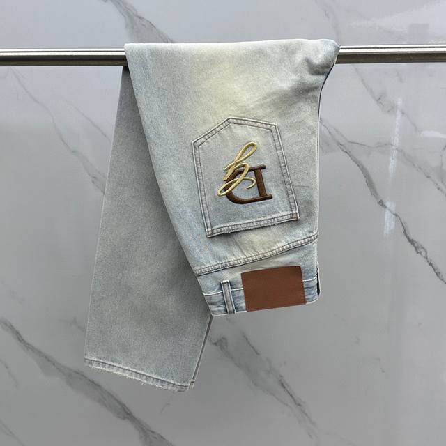 新款阔腿直筒牛仔裤 限定刺绣元素 重工洗水 做工走线精细 上身绝佳！ 码数：30-38无35.37