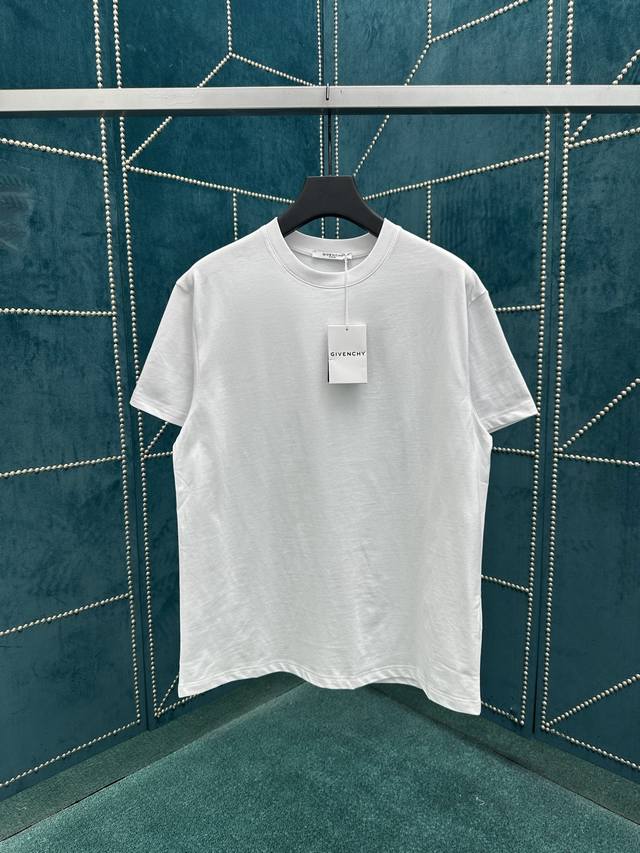 纪梵希 25Ss新款圆领棉质T恤短袖，背面饰以Givenchy Stamp印花！ 码数：S.M.L.Xl.