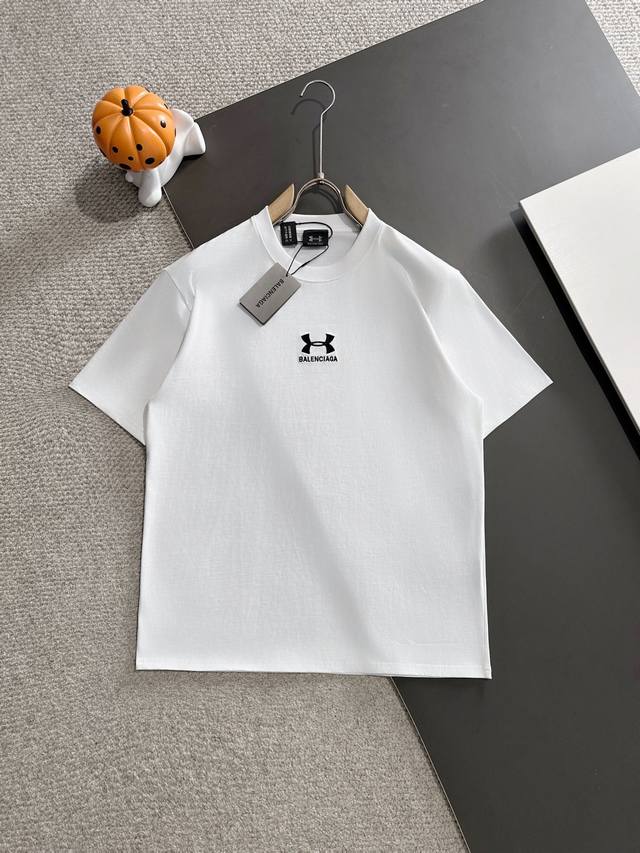 Balenciaga巴黎世家* 2025春夏款上新 原高版本 巴黎世家 面料采用280克高密度纯棉 不变形 不缩水 工艺介绍：双线走位 洗水＋精密万针刺绣 颜色