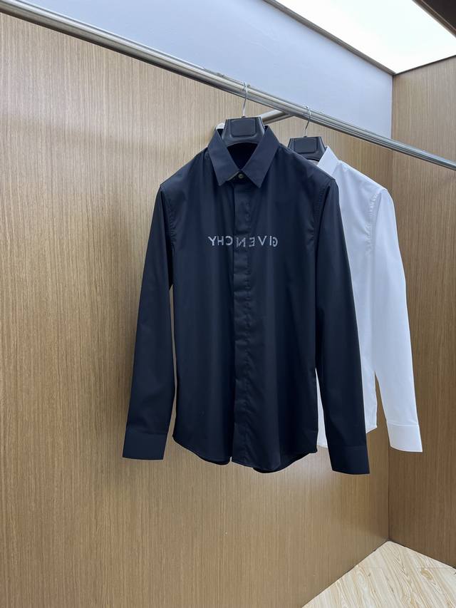 秋冬 Gvc Ss春夏新款时尚简约长袖衬衫，本款轻盈棉质衬衣采用全棉质地面料，经典简约设计搭配，清爽色调，颜色超超超超级赞，这一季最值得入手的单品，简约大气又精