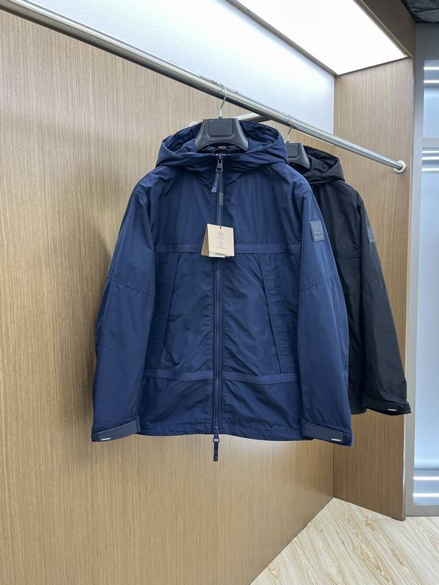 价格p修正 Bbr 高品质爆款首发 2025秋冬新款男士夹克外套，时尚休闲高端版本！专柜定制面料 透气舒适度高，细节无可挑剔，品牌元素设计理念，体现高品质。手感