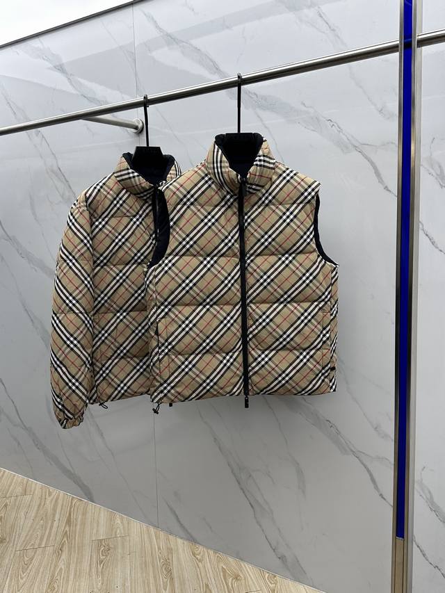 Burberry巴宝莉 马甲高版本2025Ss秋冬新款经典斜纹格尼龙骑士徽标双面穿羽绒马甲，骑士徽标经典贴布刺绣，工艺考究。处处细节复刻原单高品质、结构性剪裁干