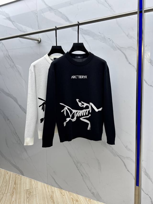 Arcteryx 始祖鸟 2025Ss秋冬新品 柔软圆领羊毛针织衫，设计独家呈现！含30%羊毛。70%棉超级流畅线条感极符合美学基调的一款毛衣，最基础的款式以极