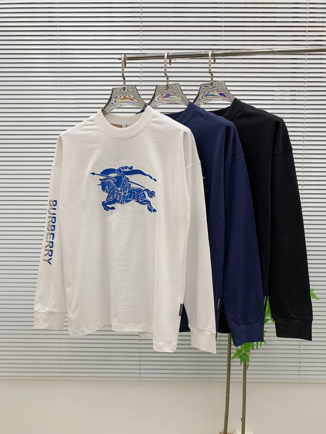 巴宝莉25Ss秋季 新品 新款贸易订单圆领长袖打底衫长袖T恤网红款！上身舒适透气，不僵硬，整体有着丰富的立体感，品质出口订单，满足通勤人们对于着装的简约需求，上