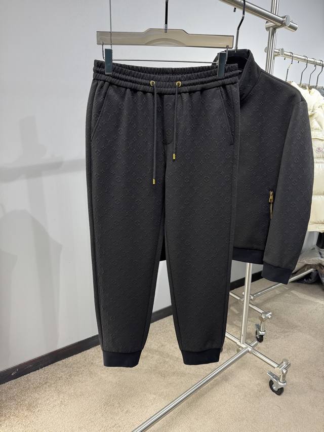 衣服 裤子 25秋冬狠货来袭 驴牌套装 进口原版面料 定制提花工艺字母图案装饰Logo 原版五金辅料 简单而不失时尚 经典百搭 舒适透气 尺码48-56Jb16