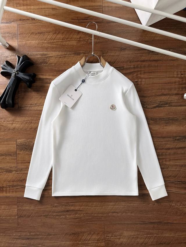 蒙口 Moncler 2025秋冬专柜新款 时尚休闲打底衫长袖T恤，精选进口高密度双面拉架棉面料，精致原版Logo打造，舒适性与透气性兼优，柔软抗皱弹性和垂性极