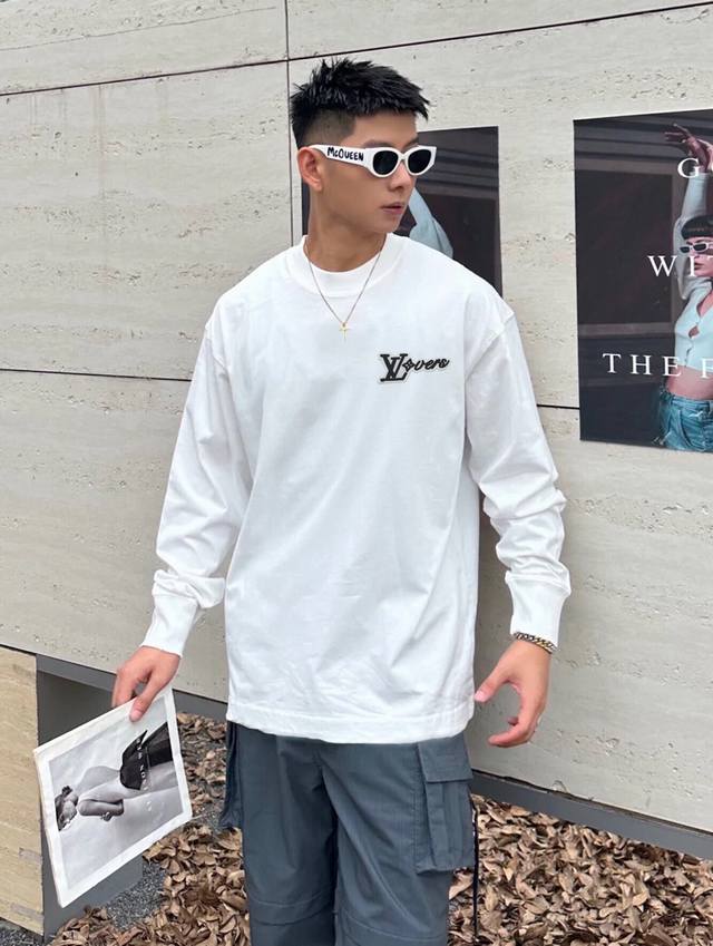 驴牌25S新款长袖T恤，男女同款！300G纯棉材质，柔软透气，春秋穿超舒服！胸前3D刺绣字母.立体有型.简约又有细节感宽松版型，包容性强，搭配工装裤或牛仔裤都很