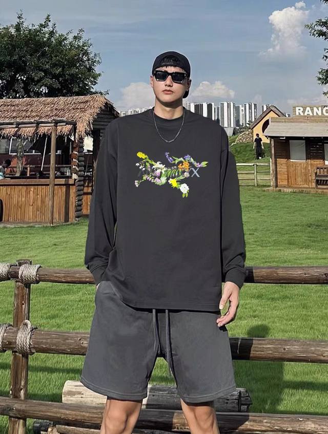 Arc'tery*始祖-鸟25S新款长袖T恤.男女同款！高品质高版本.最新花色推荐.胸口Logo图形立体烫画设计.花色搭配设计尤为新鲜.使得整个的图案极为立体！