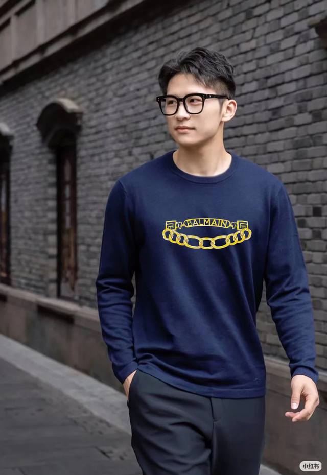 Balmain*巴尔曼25S新款莫代尔长袖T恤基础款的领军人物.胸口经典字母3D立体烫画！高温定型压花.干净清爽简单大方.不限年龄的单品推荐 常规版型！干练的款