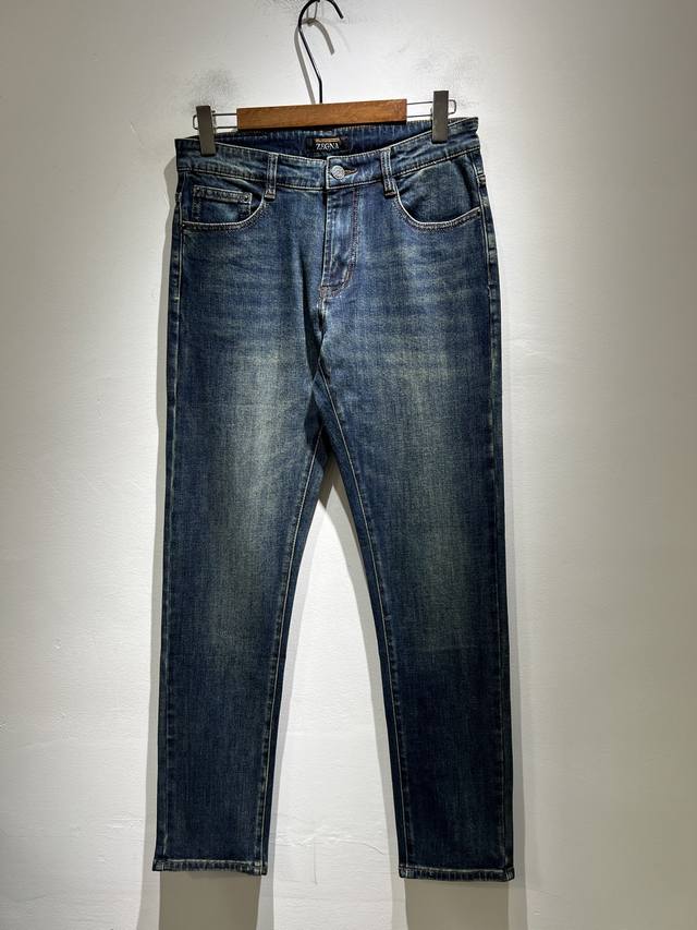 Zegna 杰尼亚 2025秋冬新款男士休闲牛仔裤，压轴的渠道货出现了！！柜台同步销售！ 毫不夸张的说，此款裤装是原厂代工渠道的货，并不是吹牛的原厂代工，完全是