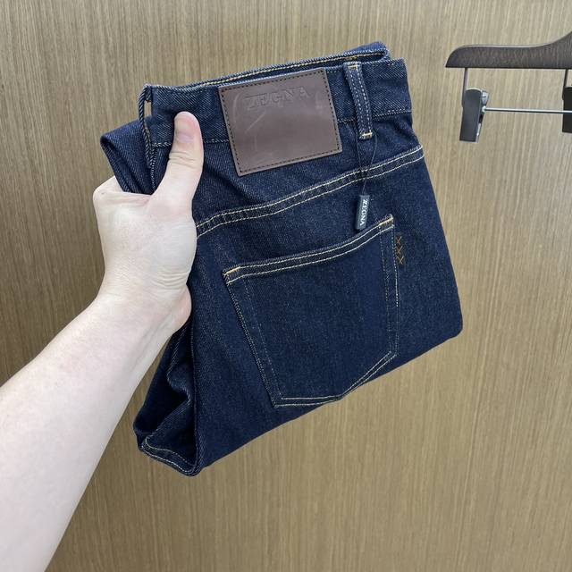 秋冬 Zz 高端定制品质 25Ss秋冬最新款原单牛仔裤 柜台同步发售 原版定制复刻 客供五金辅料 原单品质 进口牛仔面料重工洗水 做工走线精细 上身绝佳，优选单