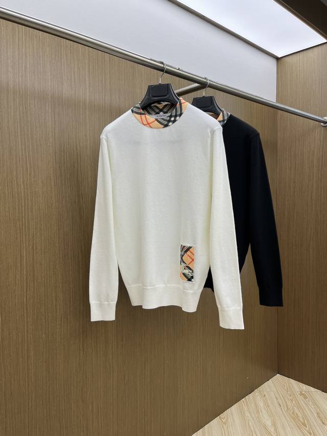 秋冬 Bbr Fw秋冬新款 同步 时尚经典基础款提花拼色针织 秋冬必备款 采用羊毛混纺针织衫加厚毛衣，精致简洁大方Logo点缀设计 没有过多复杂的工艺 玩的就是