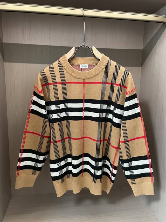 Bur 毛衣 2025秋冬最新系列，专柜1:1顶级复刻，全品相！加厚款，潮人必备单品！懂货的老铁赶紧下手，面料：100%羊毛 尺码M~3Xl. Fzy