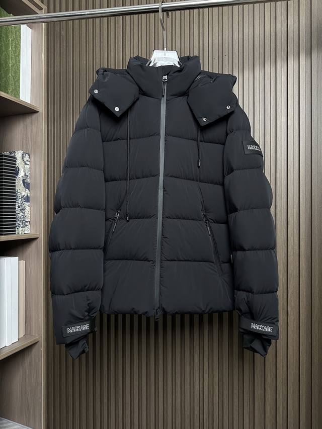 迈凯奇25Fw秋冬新款连帽羽绒服 进口面料 定制五金 简约时尚 适配商务、休闲等多种场合 明星同款 专柜同步 高端品质，保暖加厚 码数48-56Jb16