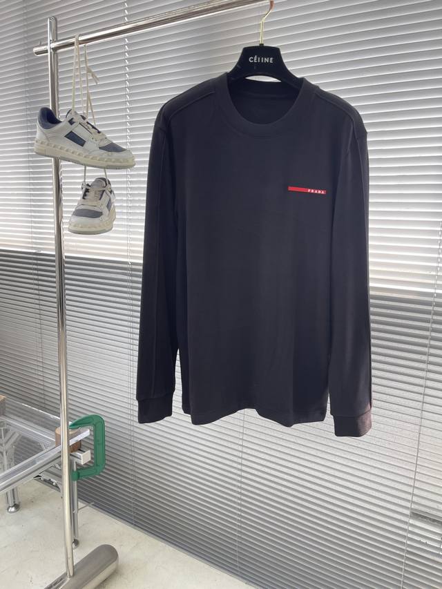 prad 25秋冬打底衫 面料选用暖姜天丝德绒 面料细腻柔软上身舒适 简约时尚 适配商务、休闲等多种场合 码数：48-56 M-3Xl Jb16