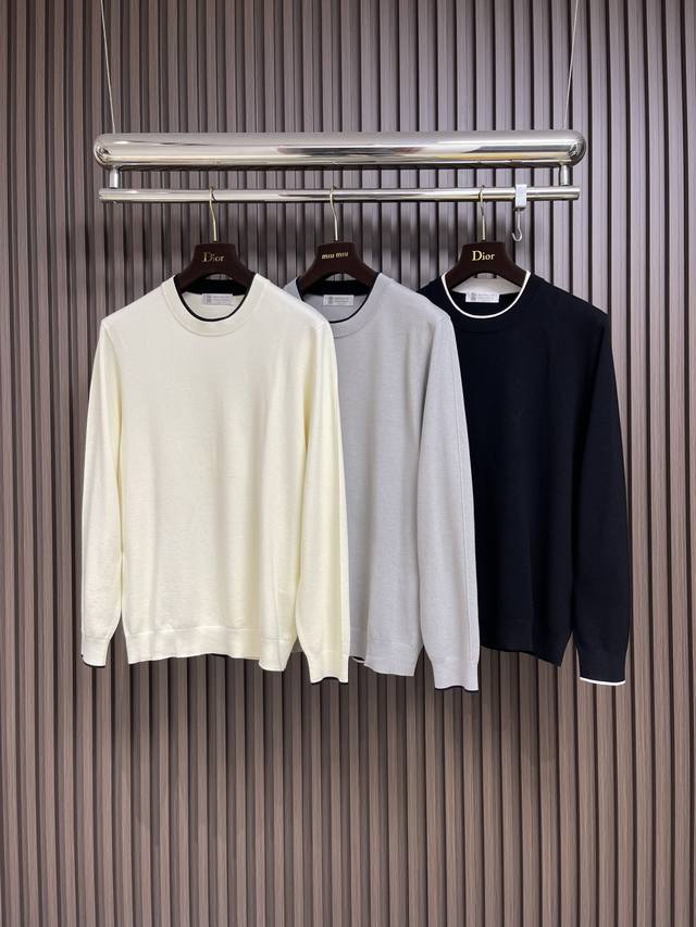 Bc Brunello Cucinelli 2025Ss秋季新品假两件长袖毛衣帅气时尚，简约百搭款。不仅挺括，保持潮流的廓形，又穿着舒适，纱织更细腻。尺码：M-