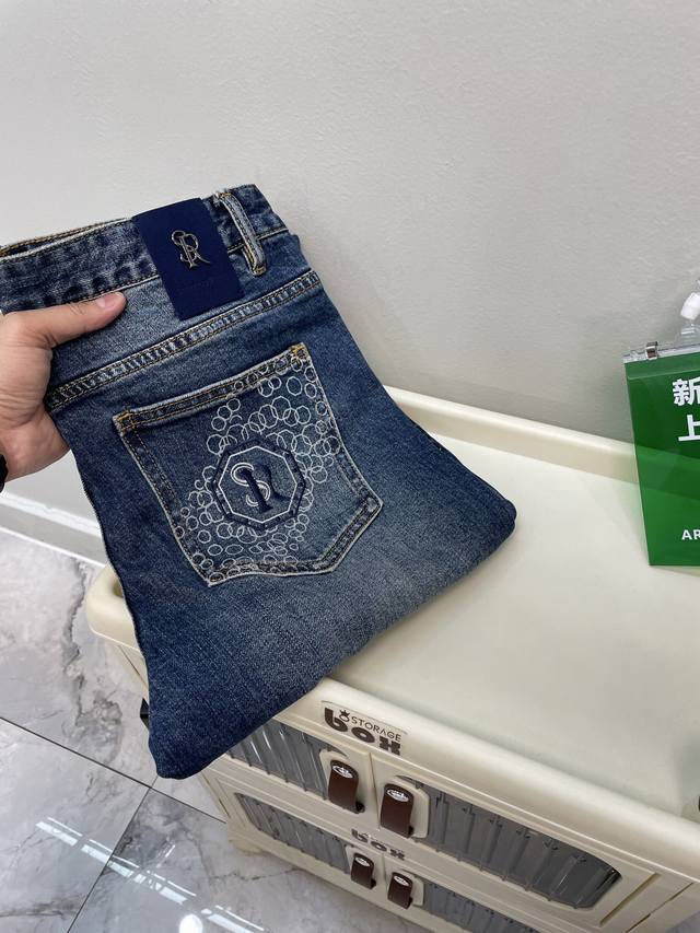 Sr史蒂芬 25厚款秋冬新品独家原版复刻细节辅料 完美品相 原价11610大洋入购男士时髦蓝系潮流不俗经典百搭色 弹力微修身Sime版型 丹宁牛仔裤专柜代购品质 Sr史蒂芬 25厚款秋冬新品独家原版复刻细节辅料 完美品相 原价11610大洋入购男士时髦蓝系潮流不俗经典百搭色 弹力微修身Sime版型 丹宁牛仔裤专柜代购品质