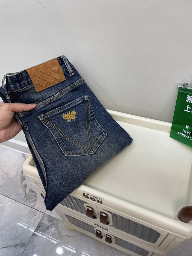 B.V宝提嘉 Ss25秋冬爆款推荐 百搭牛仔裤进口 独家原版开发出售 复刻版2025最新专柜新品 柔软亲肤面料 奢华感订制面料 工艺+洗水外贸品质感细节处理满满