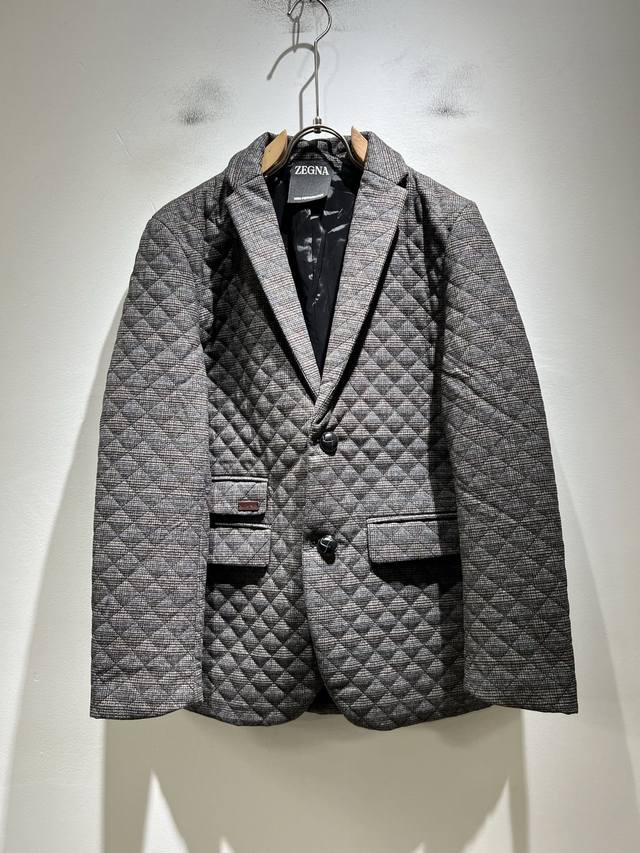 Ermenegildo Zeg*A杰*亚 2025秋冬新品男士休闲棉服西装外套，外贸公司订单！是杰尼亚经典的专有织物之一！ 质地细腻、定制原版棉服面料！触感又柔