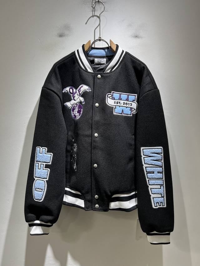 Off White 2025秋冬新款男士棒球服夹克外套，意大利原厂订单，代表性十足，规格感十足的精品，所有粉丝都值得抢购的精品！纯正意代渠道订单，F高奢人气爆款